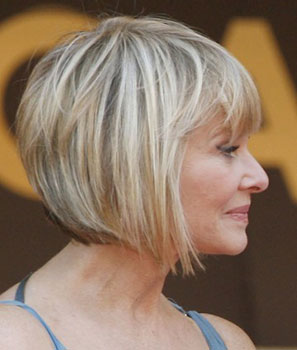 mature woman hairstyle